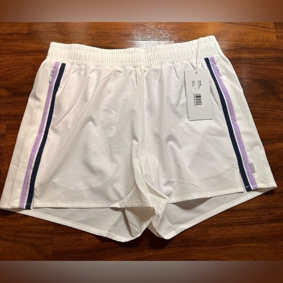 CALME Johnny Was Elements Hike Shorts White Medium NWT - Picture 3 of 5